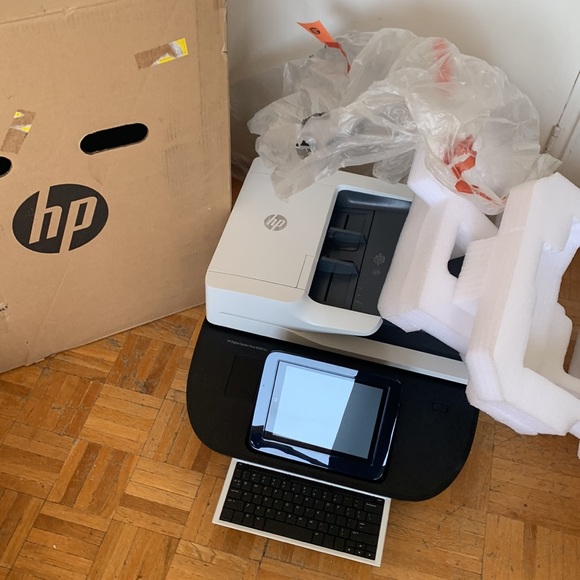 HP 8500 fn2  digital sending flow printer new in box.  Unused. - Picture 3 of 3